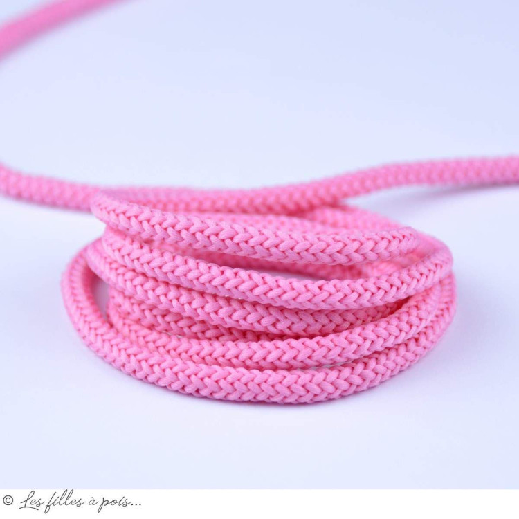 Cordão de poliéster - 4/5 mm Autres marques - Tissus et mercerie - 6 Cordão de poliéster - 4/5 mm Autres marques - Tissus et mercerie - 6
