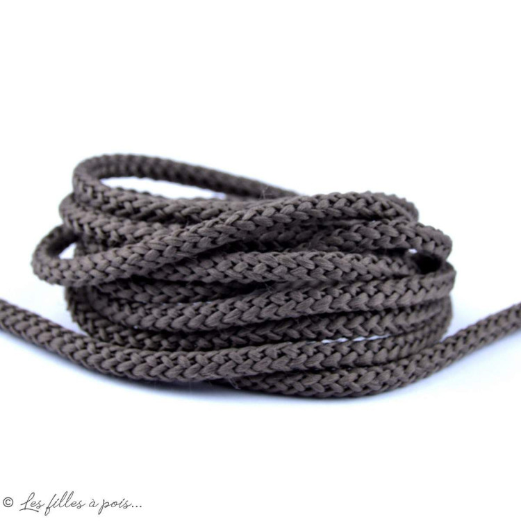 Cordon plat polyester - 4/5mm Autres marques - Tissus et mercerie - 11 Cordon plat polyester - 4/5mm Autres marques - Tissus et mercerie - 11