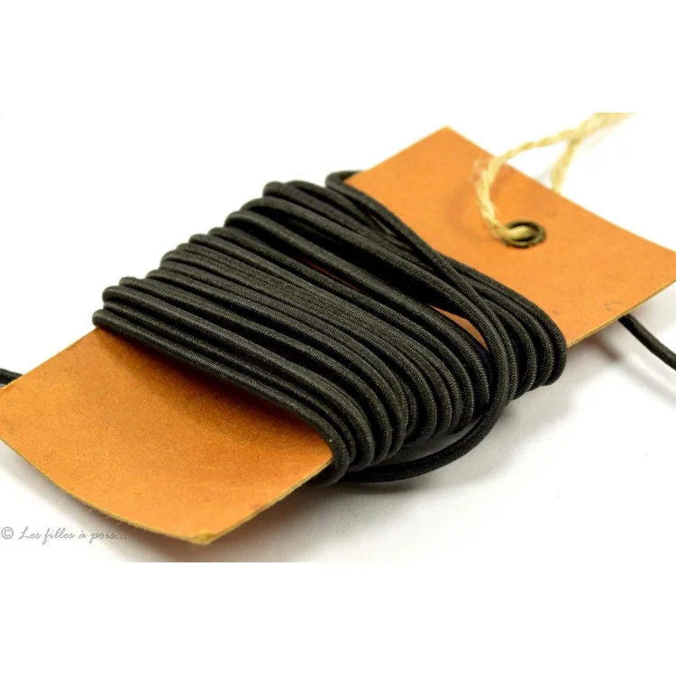 Élastique à chapeau – 1,2 mm – Blanc ou noir – Vendu au mètre Tissus et mercerie créative – Nos sélections sans marque - 2 Élastique à chapeau – 1,2 mm – Blanc ou noir – Vendu au mètre Tissus et mercerie créative – Nos sélections sans marque - 2
