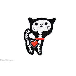 Écusson petit chat squelette - Noir et blanc - Thermocollant Autres marques - Tissus et mercerie - 1