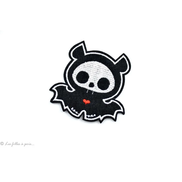 Insignia pequeño murciélago vampiro - Blanco y negro - Planchado Tissus et mercerie créative – Nos sélections sans marque - 1 Insignia pequeño murciélago vampiro - Blanco y negro - Planchado Tissus et mercerie créative – Nos sélections sans marque - 1