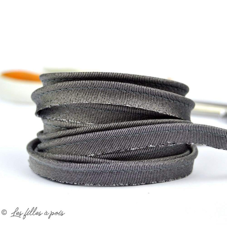 Tubagem - Sobreposição de lurex - 10 mm Autres marques - Tissus et mercerie - 12 Tubagem - Sobreposição de lurex - 10 mm Autres marques - Tissus et mercerie - 12
