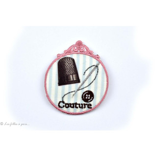 Écusson vintage couture dé aiguille et bouton - Rose et gris - Thermocollant Autres marques - Tissus et mercerie - 1