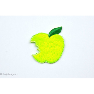 Écusson pomme croquée - Thermocollant Autres marques - Tissus et mercerie - 1