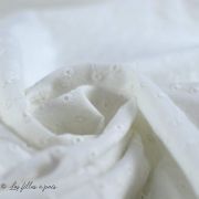 Tissu coton Broderie anglaise motif texturé - Blanc cassé Autres marques - 3