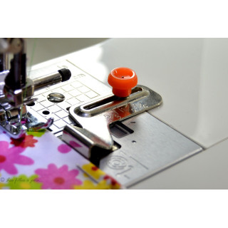 Guide de couture machine à coudre à visser pour Brother ®  - 1