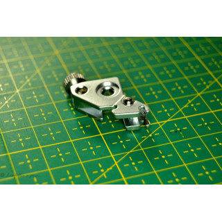 Support pied de biche machine à coudre  PFAFF ® compatible IDT ® PFAFF ® - Machines à coudre, à broder, à recouvrir et à surjete