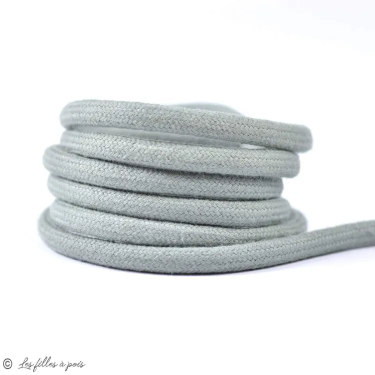 DESTOCK Cordon coton rond - 8mm Autres marques - Tissus et mercerie - 6 DESTOCK Cordon coton rond - 8mm Autres marques - Tissus et mercerie - 6