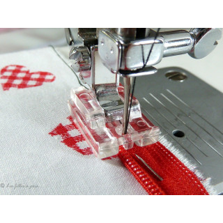 Pied presseur machine a coudre fermeture eclair - invisible transparent Autres marques - Tissus et mercerie - 1