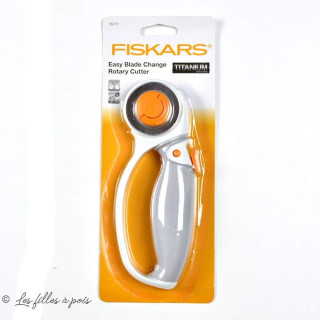 Cutter rotatif ergonomique 45mm Fiskars ® 9521 Fiskars ® - Ciseaux et outils de coupe - 1