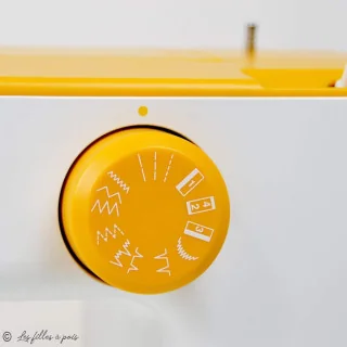 Machine à coudre compacte ALFA Compakt 100 – Légère, intuitive et transportable Alfa : machines à coudre accessibles et performa