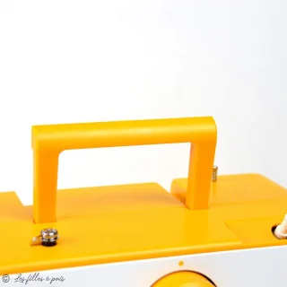 Machine à coudre compacte ALFA Compakt 100 – Légère, intuitive et transportable Alfa : machines à coudre accessibles et performa