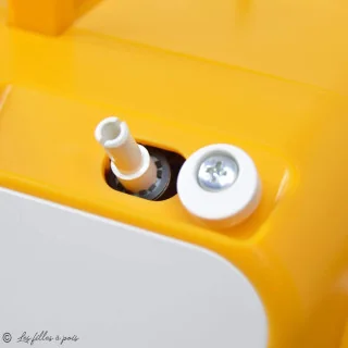 Machine à coudre compacte ALFA Compakt 100 – Légère, intuitive et transportable Alfa : machines à coudre accessibles et performa