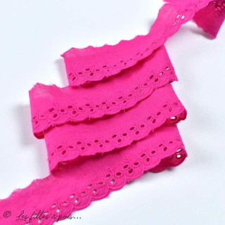 Broderie anglaise coton petites fleurs - 30mm  - 2