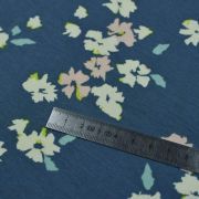 Tissu jersey motif fleurs "Mayfair" de Amy Sinibaldi - Bleu gris- Oekotex - AGF ® Art Gallery Fabrics ® - Tissus - 3