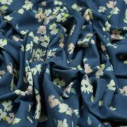 Tissu jersey motif fleurs "Mayfair" de Amy Sinibaldi - Bleu gris- Oekotex - AGF ® Art Gallery Fabrics ® - Tissus - 5
