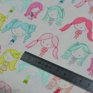 Coupon de tissu jersey motif fillettes "Daydream" de Patty Basemi - Rose, bleu et jaune - 200cm - AGF Art Gallery Fabrics : tiss