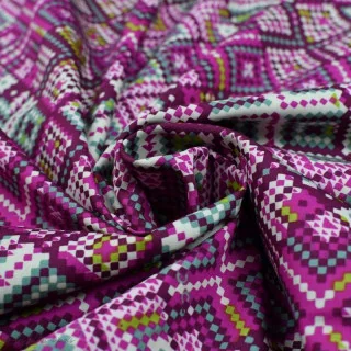 Coupon de tissu popeline de coton motif losanges "Mystical Land" - Tons roses et violets - 130cm - Oekotex - AGF Art Gallery F