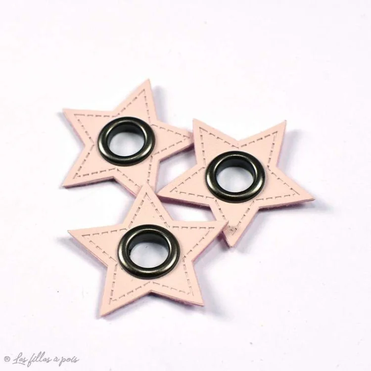Œillets étoile en simili cuir – Lot de 2 – 8 mm – Renfort pour cordons Tissus et mercerie créative – Nos sélections sans marque Œillets étoile en simili cuir – Lot de 2 – 8 mm – Renfort pour cordons Tissus et mercerie créative – Nos sélections sans marque