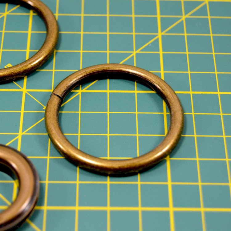 Anel decorativo - bronze - 40mm Autres marques - Tissus et mercerie - 1 Anel decorativo - bronze - 40mm Autres marques - Tissus et mercerie - 1