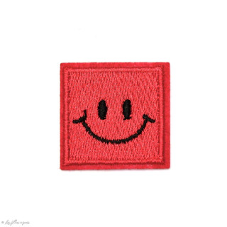 Écusson brodé boite surprise - Rouge Autres marques - Tissus et mercerie - 1