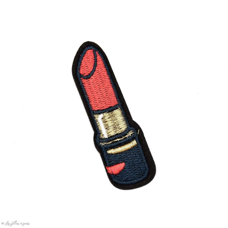 Écusson brodé rouge à lèvre - Noir et rouge Autres marques - Tissus et mercerie - 1 Écusson brodé rouge à lèvre - Noir et rouge Autres marques - Tissus et mercerie - 1