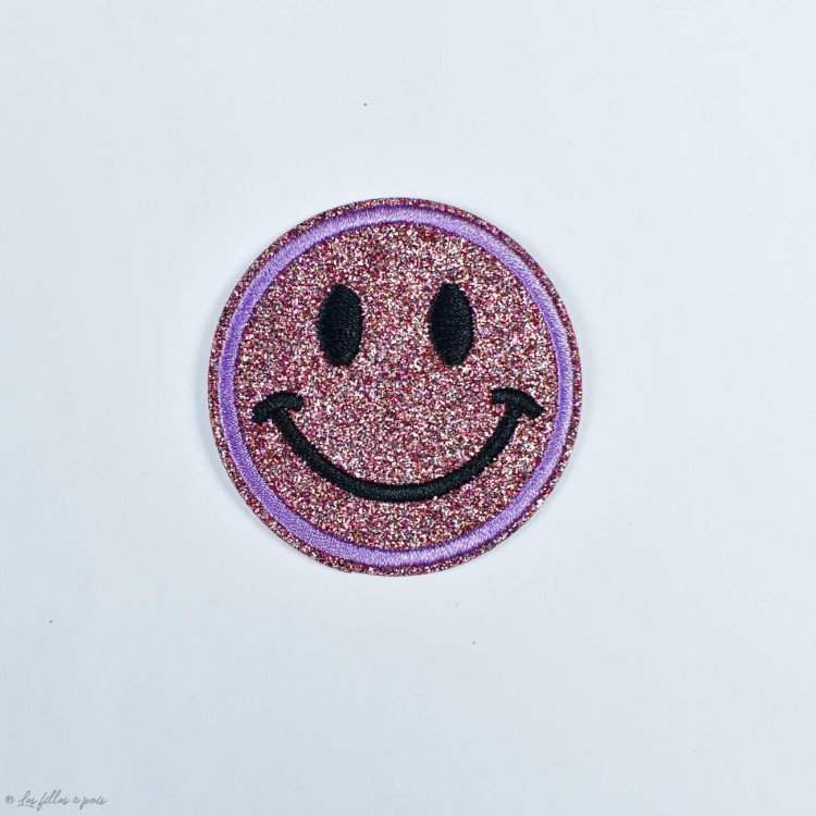 Écusson brodé smiley glitter - Thermocollant Autres marques - Tissus et mercerie - 11 Écusson brodé smiley glitter - Thermocollant Autres marques - Tissus et mercerie - 11