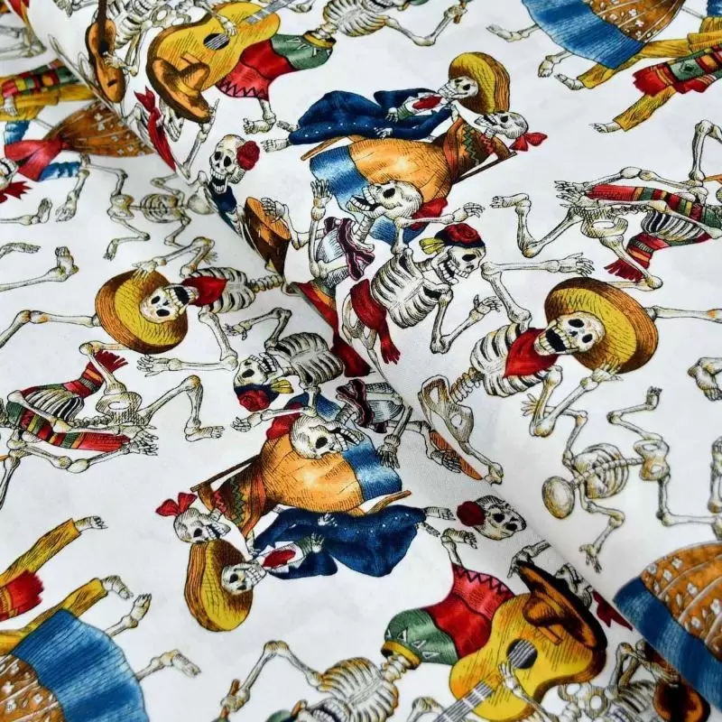 Tissu coton motif tête de mort "Fiesta de los in crowd" pirates - Multicolore - Henry Alexander ® Alexander HENRY Fabrics ® - Ti