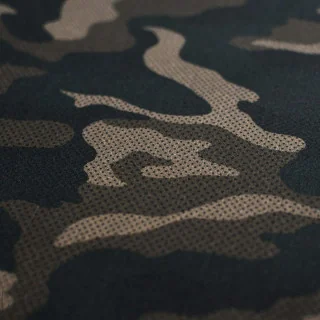 Coupon de tissu popeline de coton motif camouflage plumetis "Grumman" - Tons verts - 230cm - Les Filles à Pois Les Filles à Pois