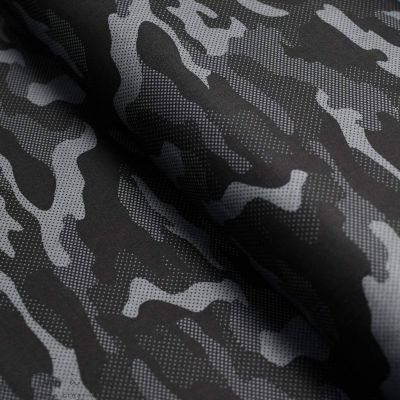 Tissu popeline de coton motif camouflage plumetis collection "Grumman" - Tons noirs et gris - Les Filles à Pois ® - Oeko-Tex ® L