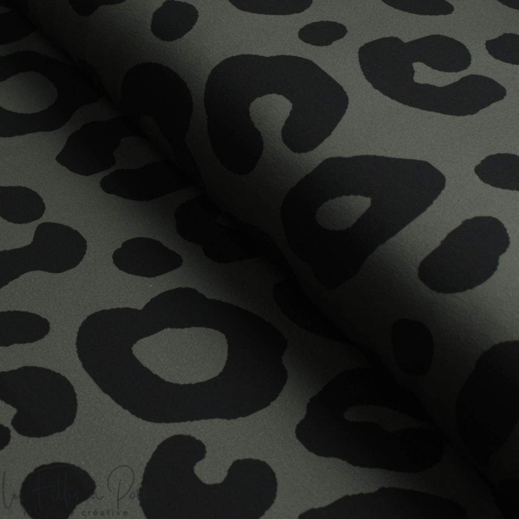 Fato de banho "Angels" com estampado de leopardo - Verde caqui e preto - Les Filles à Pois Les Filles à Pois - Design ® - Mercer Fato de banho "Angels" com estampado de leopardo - Verde caqui e preto - Les Filles à Pois Les Filles à Pois - Design ® - Mercer