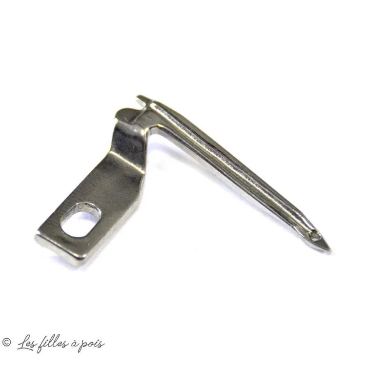 Boucleur inférieur pour surjeteuse ALFA Style Overlock 8707 – Circuit fil jaune Alfa : machines à coudre accessibles et performa Boucleur inférieur pour surjeteuse ALFA Style Overlock 8707 – Circuit fil jaune Alfa : machines à coudre accessibles et performa