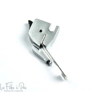 Suporte do calcador PFAFF element 1450OL com clip Pfaff : machines à coudre, surjeteuses Lidl et pièces détachées - 1