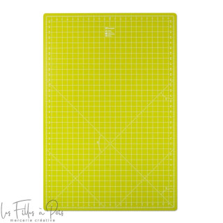Tapis de coupe grand format 60 x 90cm vert anis  Omnigrid - Prym® 611468 Prym ® - Mercerie - 1