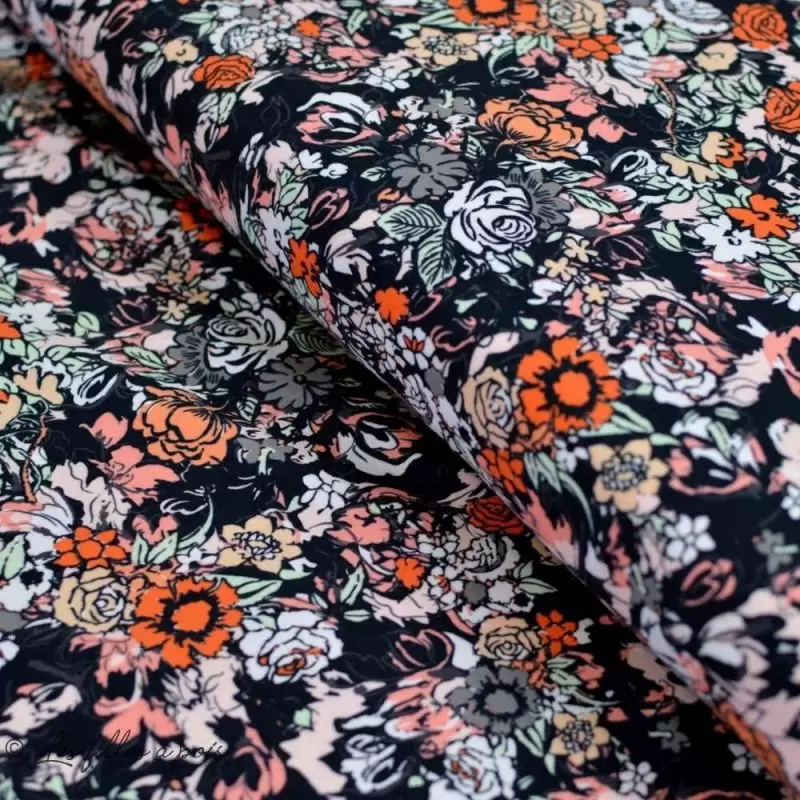 Tissu jersey motif fleurs "Fusion Silkroad" - Noir, blanc et orange - AGF ® Art Gallery Fabrics ® - Tissus - 1