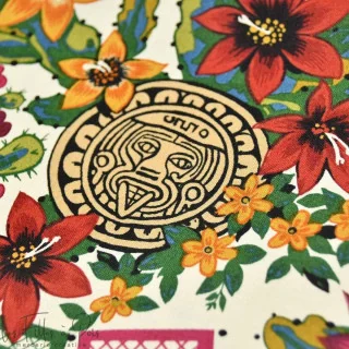 Tissu coton motif tête de mort mexicaine "La Mascarada Folklorico" - Alexander Henry Fabrics Alexander Henry Fabrics : tissus cr