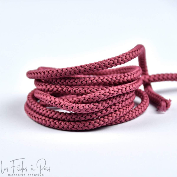 Cordão de poliéster - 4/5 mm Autres marques - Tissus et mercerie - 47 Cordão de poliéster - 4/5 mm Autres marques - Tissus et mercerie - 47