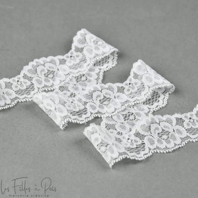 DESTOCK Ruban dentelle douce extensible 3cm - Fleur Autres marques - Tissus et mercerie - 1