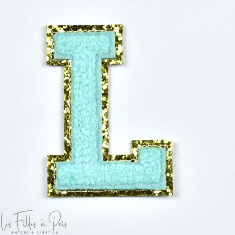 Ecusson lettres de l'alphabet en éponge - Bleu et doré - Thermocollant Tissus et mercerie créative – Nos sélections sans marque Ecusson lettres de l'alphabet en éponge - Bleu et doré - Thermocollant Tissus et mercerie créative – Nos sélections sans marque