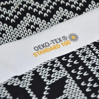 Coupon de tissu french terry motif jacquard de noël "D&C" - Noir, Gris et écru - 300cm - Les Filles à Pois Les Filles à Pois - D