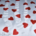 Tissu minky motif coeur collection "Coco" - Blanc, rouge et noir - Les Filles à Pois ® - Oeko-Tex ® Les Filles à Pois - Design ®