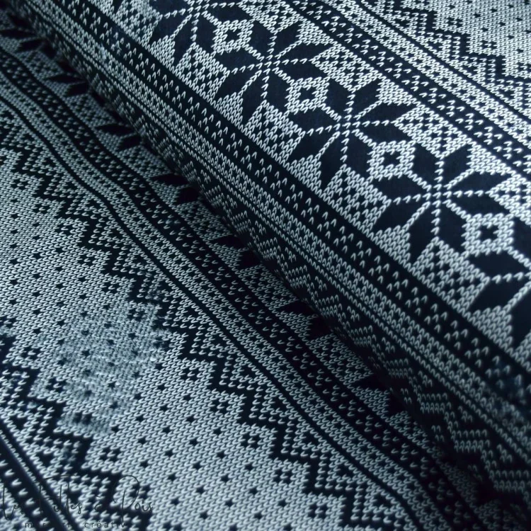 Coupon de tissu minky motif jacquard de noël "D&C" - Noir, gris et écru - 350cm - Les Filles à Pois Les Filles à Pois - Design :
