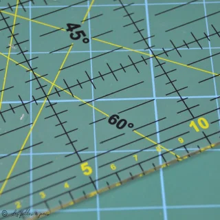 Règle patchwork 30 x 15 pouces – Acrylique transparent – Angles 30°/45°/60° Tissus et mercerie créative – Nos sélections sans ma