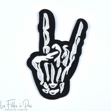 Patch Thermocollant Metallica - 9.5x5cm Noir Et Blanc - Pour Veste, Blouson - Décor Rock Metal
