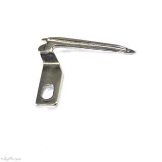 Boucleur inférieur pour surjeteuse PFAFF E-Element 1450 OL Pfaff : machines à coudre, surjeteuses Lidl et pièces détachées - 2