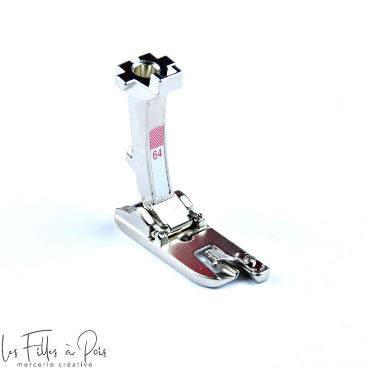 Calcador de bainha para ponto reto Bernina 4mm Nº 64 - 84847300 BERNINA ® - Machines à coudre, à broder et à surjeter - 1 Calcador de bainha para ponto reto Bernina 4mm Nº 64 - 84847300 BERNINA ® - Machines à coudre, à broder et à surjeter - 1