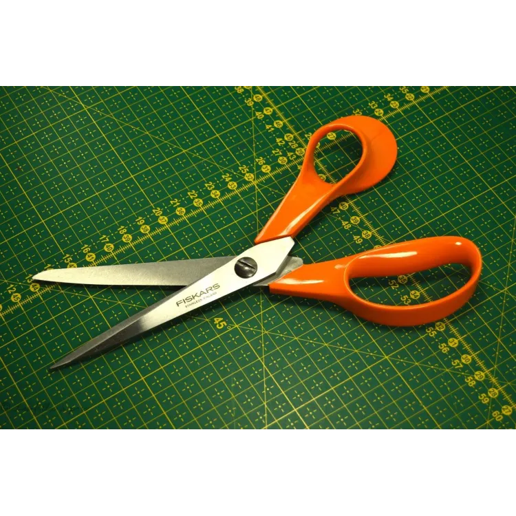 Tijeras Fiskars classic universal - 21cm Fiskars : ciseaux couture, cutters rotatifs et outils créatifs - 1