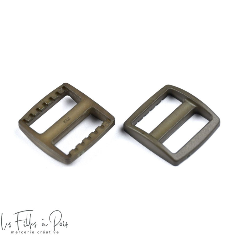 Boucle coulissante de réglage en plastique pour sangle - 25mm - Lot de 2 Autres marques - Tissus et mercerie - 20 Boucle coulissante de réglage en plastique pour sangle - 25mm - Lot de 2 Autres marques - Tissus et mercerie - 20