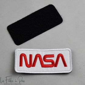 Ecusson velcro NASA - Blanc et rouge - scratch Autres marques - Tissus et mercerie - 1