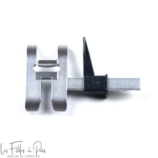 Pied guide réglable – Compatible IDT – PFAFF – Couture précise Pfaff : machines à coudre, surjeteuses Lidl et pièces détachées -